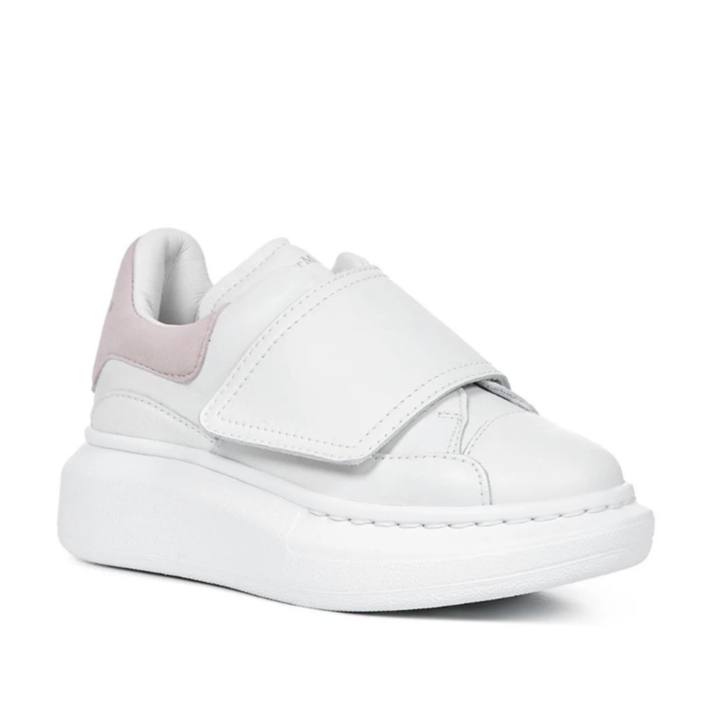 Alexander McQueen Kids Pink Round Toe Touch Strap Velcro
Sneakers Size 26 US 9.5